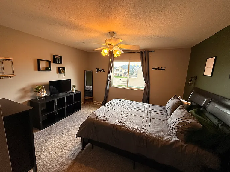 1120 NE 7th Ln — Photo 5