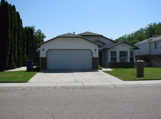 14 N Borah Way, Nampa, ID 83651