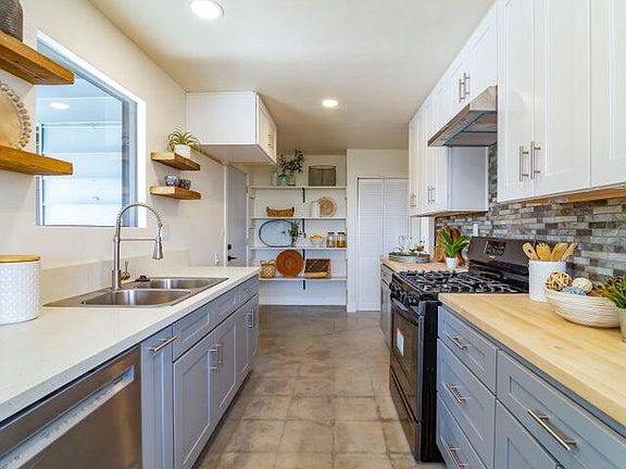 2nd image of 61455 Adobe Dr #61455