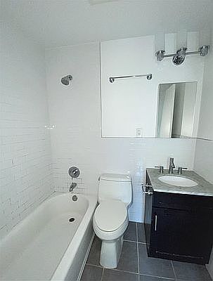 5th image of 159 W 85th St APT 5D