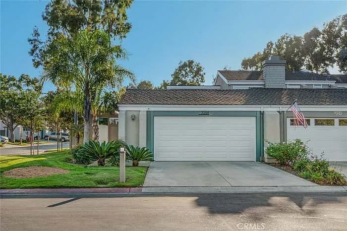 7259 Seaworthy Dr — Photo 31