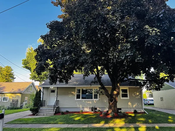515 N Warren STREET, Watertown, WI 53098
