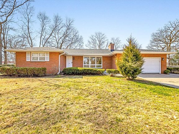 3rd image of 2515 Mandrake Dr