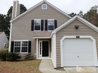 671 Farm Lake Dr, Bluffton, SC 29910