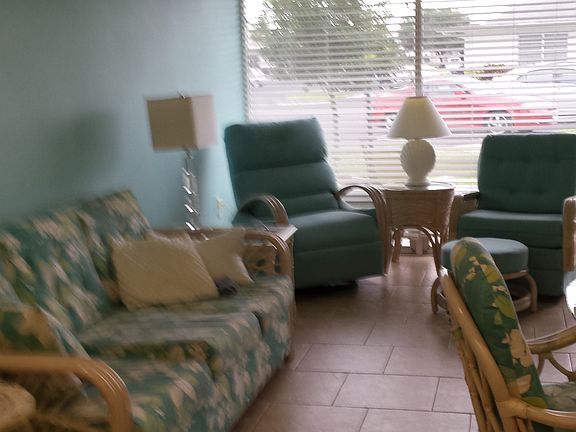 5th image of 4355 Tahitian Gardens Cir APT B