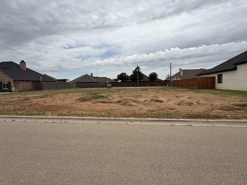 2nd image of 527 Avenue U