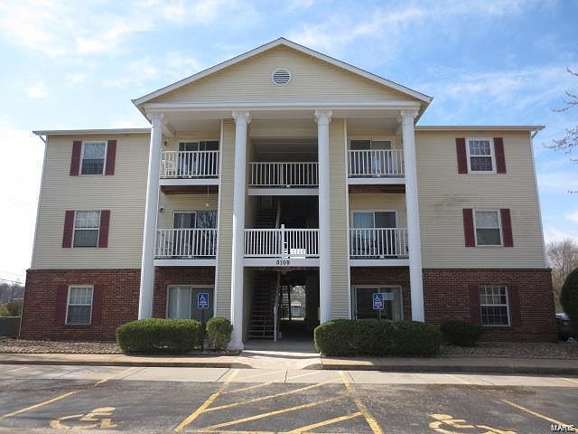 1st image of 3108 Edwards Pl APT 103