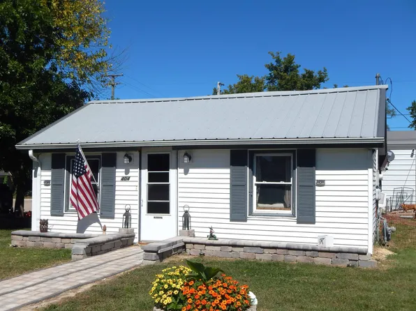 404 Wilshire Dr, Machesney Park, IL 61115