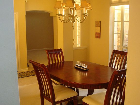 4th image of 176 Bilbao Dr
