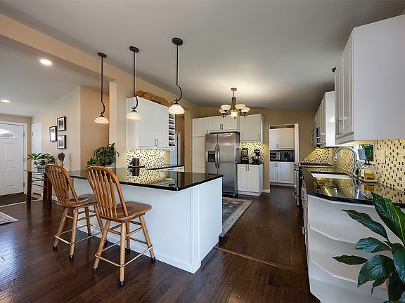 4th image of 1559 Conestoga Circle