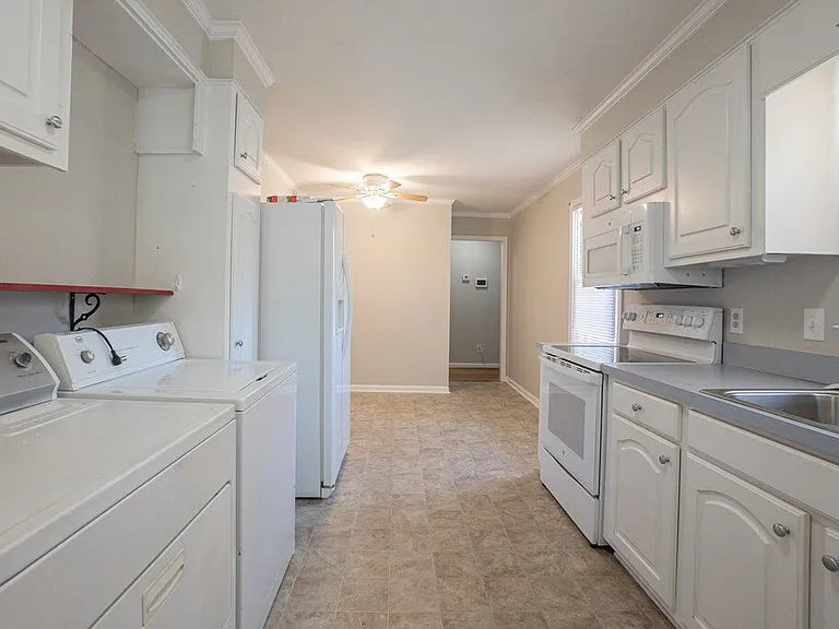 3140 Georgia St — Photo 20