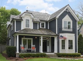 217 E Center Ave, Lake Bluff, IL 60044