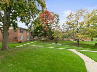 436 Romeo Rd UNIT 326, Rochester, MI 48307