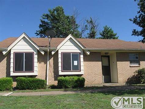 1st image of 25 E Townhouse Ln #30