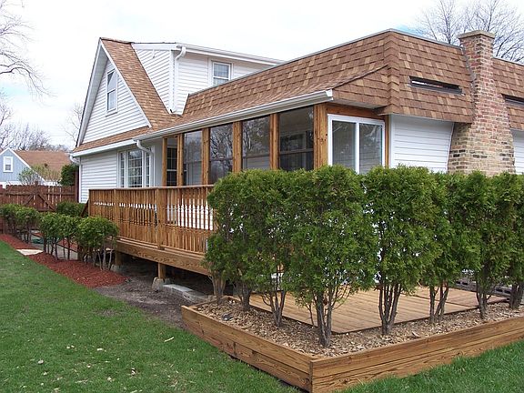 2nd image of 1 Macarthur Dr