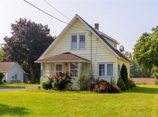 4864 Ridge Rd, Williamson, NY 14589