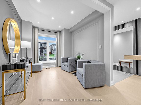 4th image of 395 Klein Cir