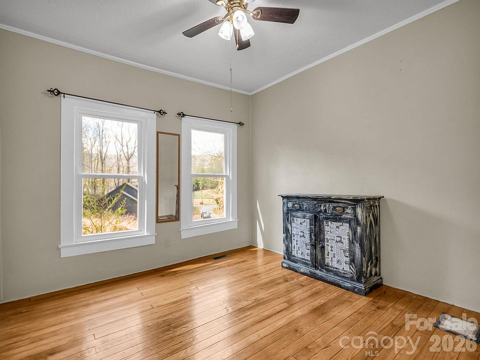 10th image of this home