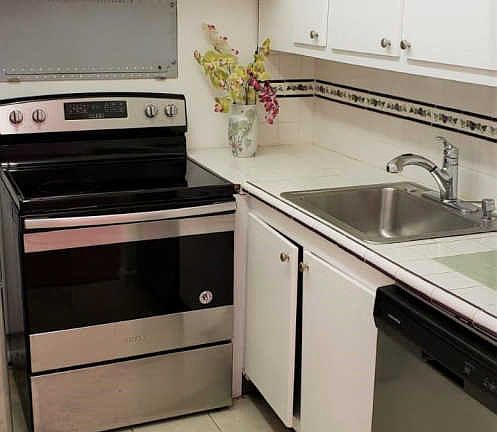 2nd image of 444 Southampton C
