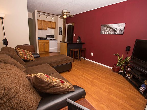 3rd image of 27606 Valley Run Dr