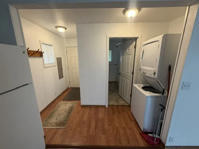 2810 Zenkner Valley Rd — Photo 2