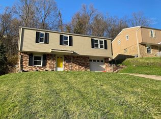 3311 Eisenhower Dr, White Oak, PA 15131