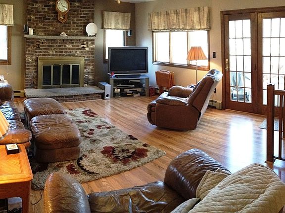 2nd image of 12 Cove Ct