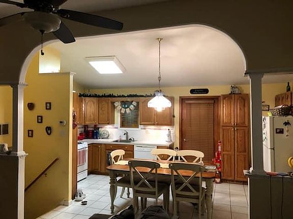 Eat in Kitchen