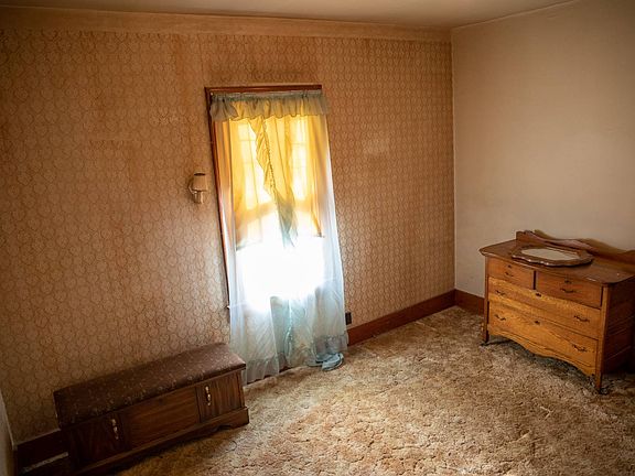 5th image of 106 Church St #0