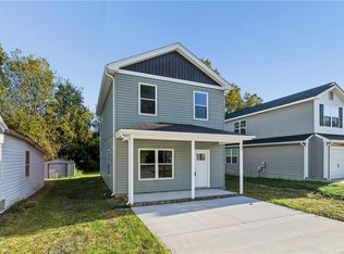 110 Raleigh Ave, Suffolk, VA 23434