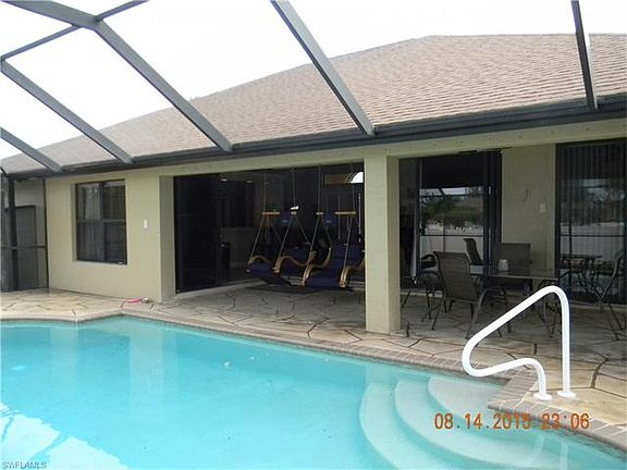 3rd image of 3028 SW 23rd Ave