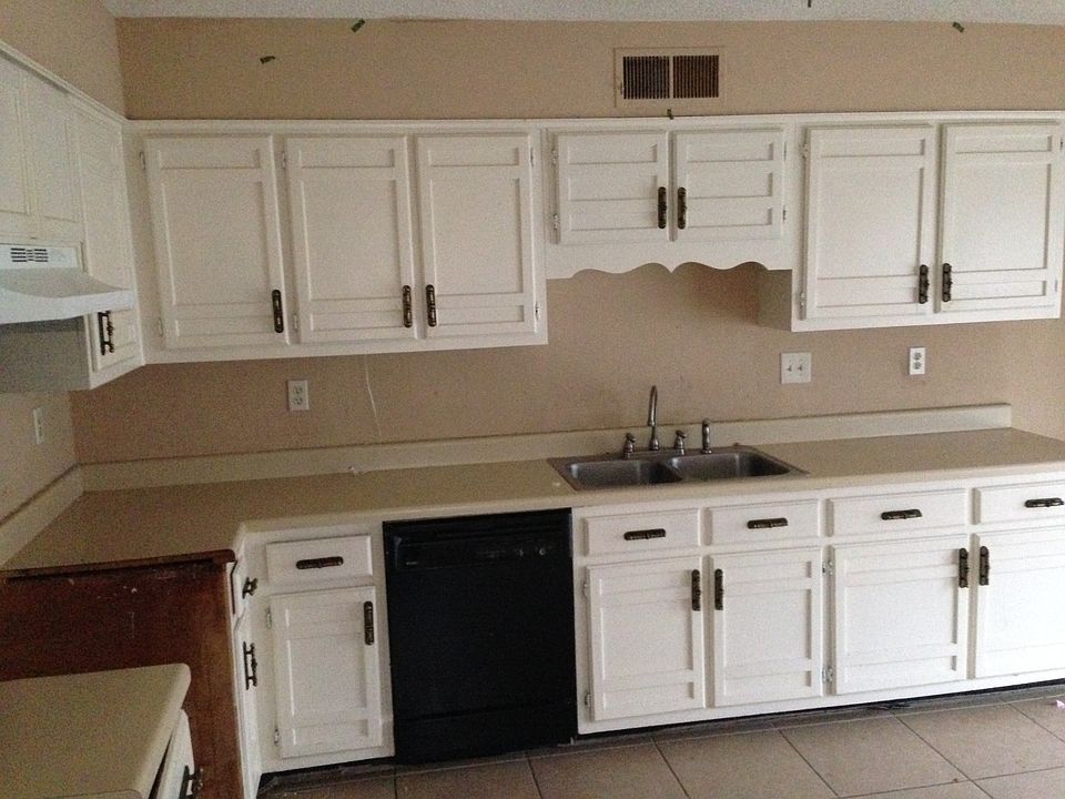 1st image of 4750 Stoney Hill Dr