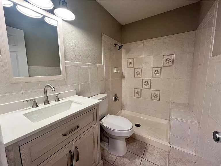 601 Andys Ct — Photo 12