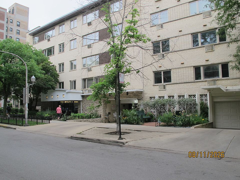 1st image of 426 W Barry Ave APT 409