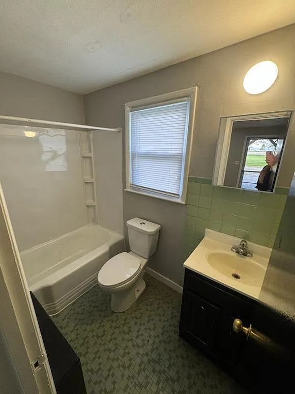 1403 Indiana 3 — Photo 4