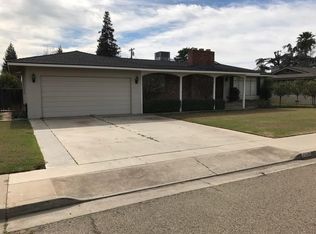 151 W Ponderosa Ave, Reedley, CA 93654