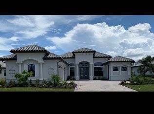 2266 Somerset Pl, Naples, FL 34120