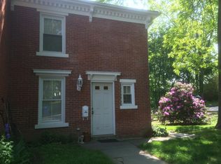 62 Summit St APT B, Norwich, CT 06360
