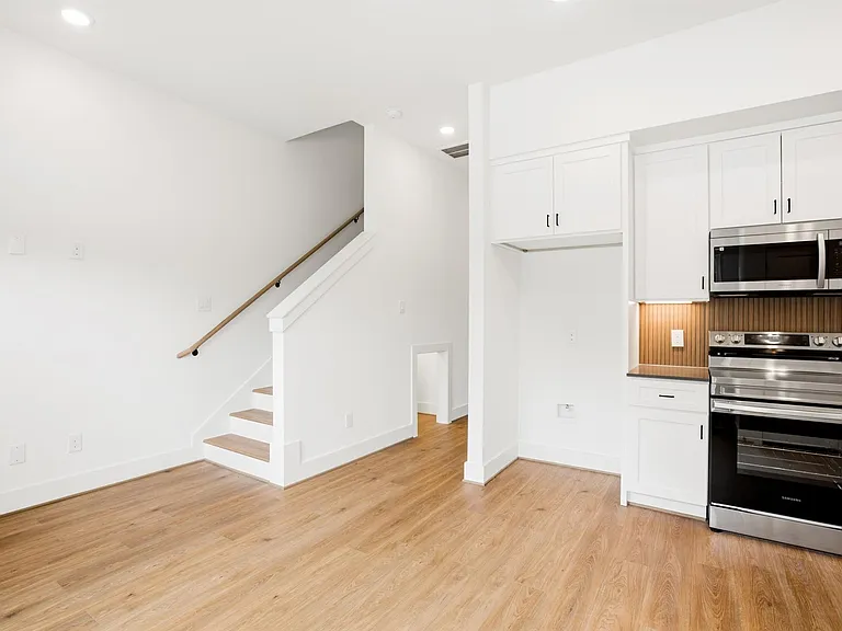7841 Sunnyhill St #A — Photo 8