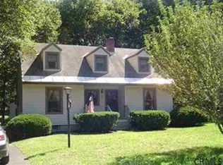 80 Glenridge Rd, Glenville, NY 12302