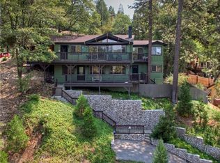 24445 San Moritz Dr, Crestline, CA 92325