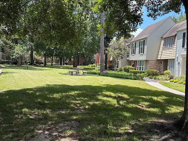 13026 Trail Hollow Dr #3026 — Photo 2