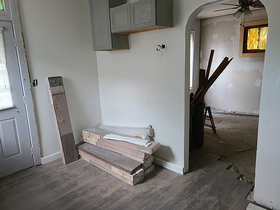 4th image of 499 Fairfield Ave