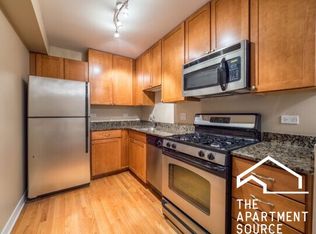 639 W Wrightwood Ave #202, Chicago, IL 60614