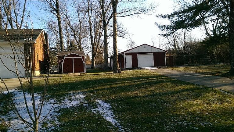 2nd image of 3841 Millville Oxford Rd