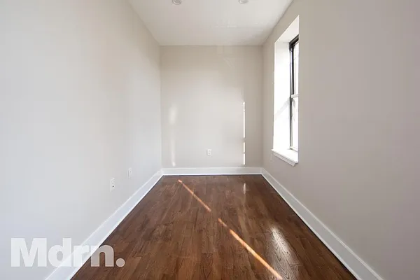 Rented by Mdrn Residential | media 60