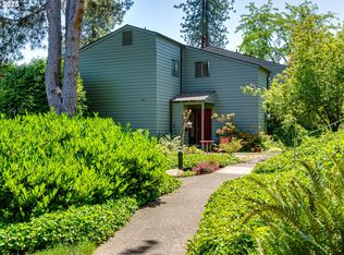 4427 Fox Hollow Rd APT 5, Eugene, OR 97405