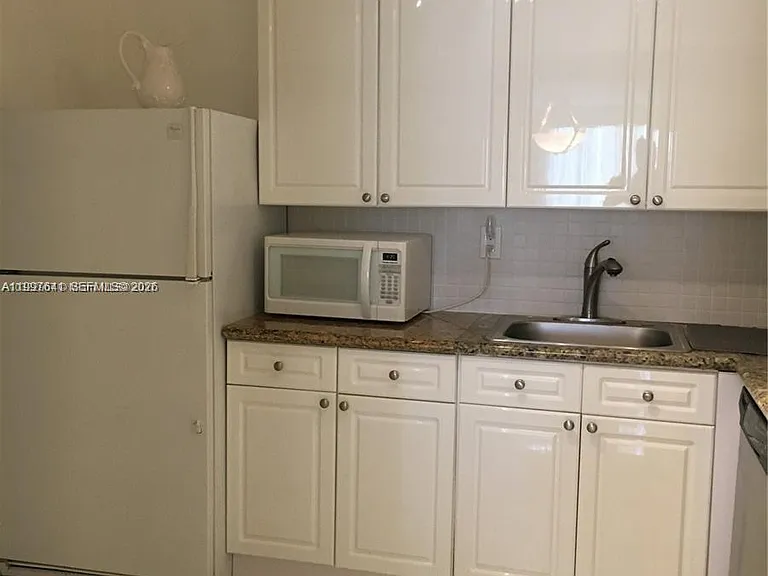 2750 NE 183rd St #801 — Photo 21
