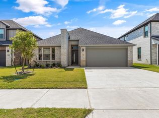 216 Arrow Wood Rd, Waxahachie, TX 75165