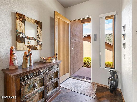 2nd image of 20 Canyon Creek Lane